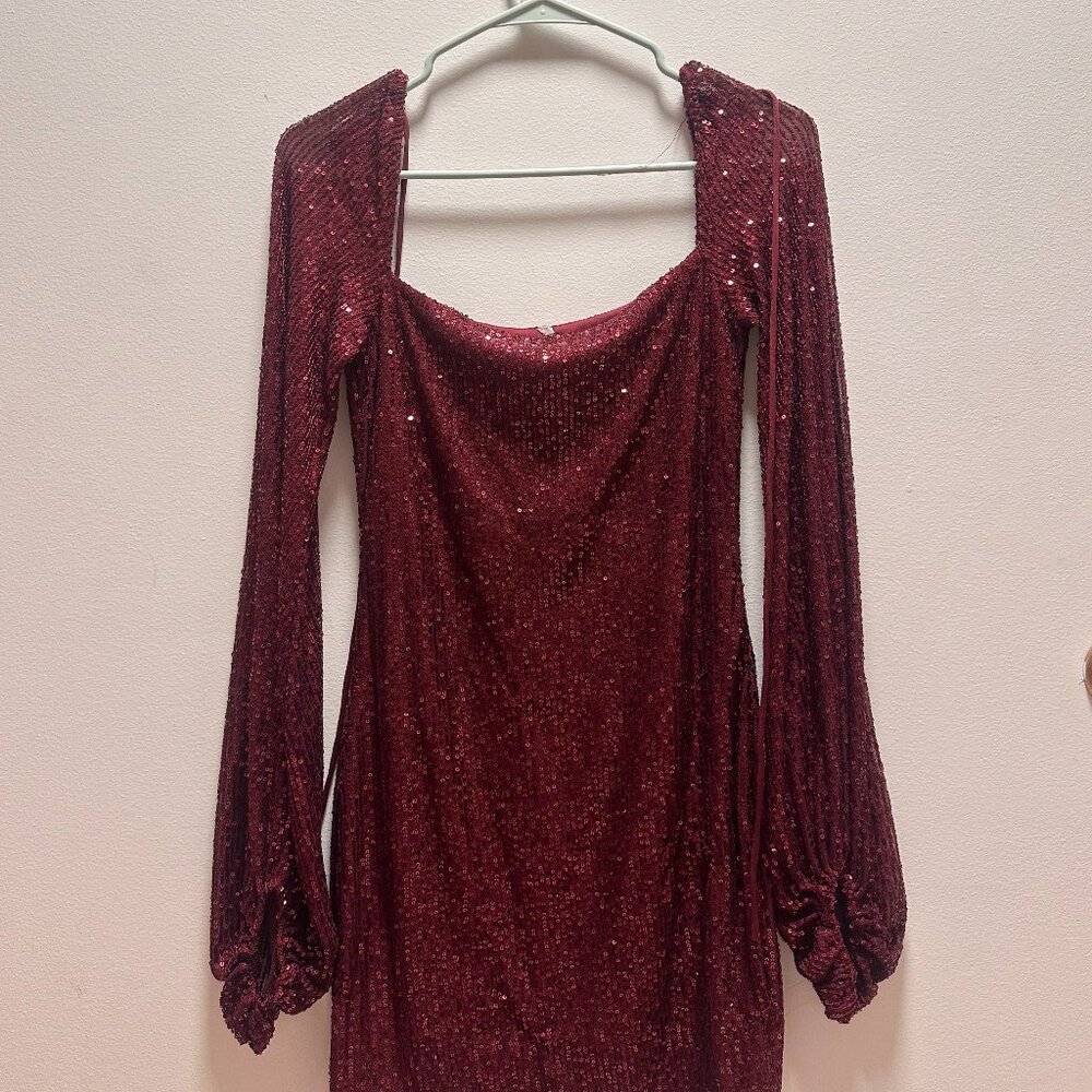 Lucy in the Sky Long Sleeve Maroon Dress Size 6
